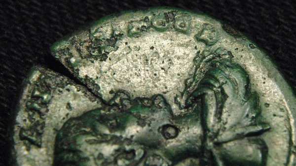 Green-Diadumenian-�-24